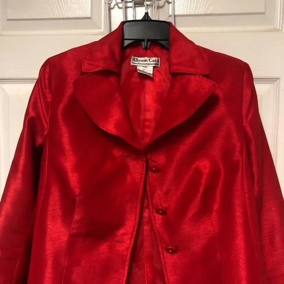 Allyson Cara Red Two-Piece Satin Suit - Picture 2 of 15